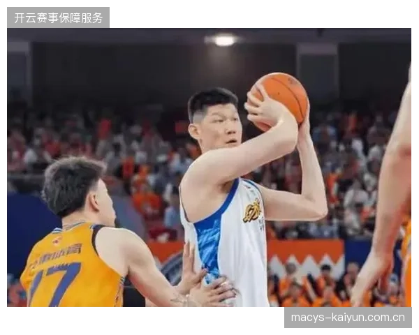 胡金秋利用高效无球切入惩罚上海内线轮转，为广厦队强行续命系列赛